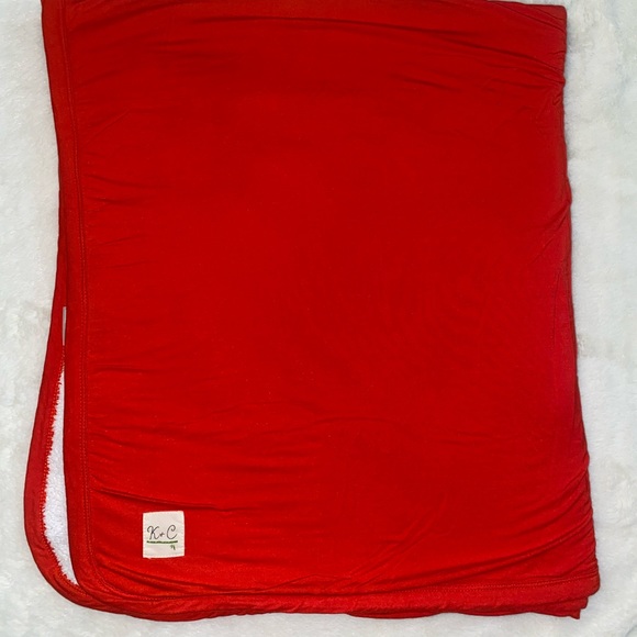 ❤️Kozi & Co Bamboo Blanket❤️ - Picture 3 of 7